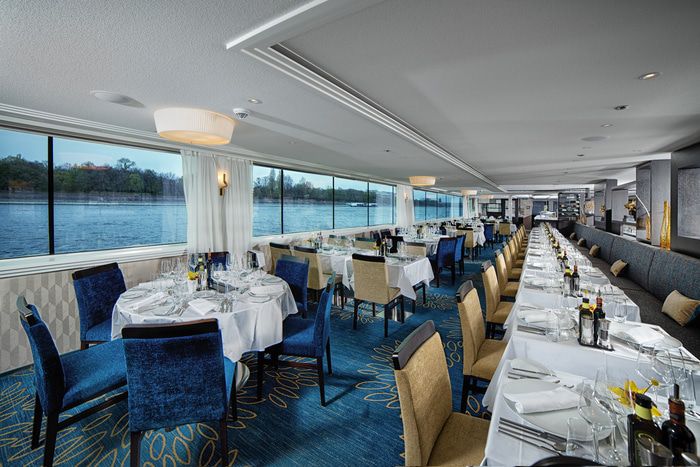 Restaurants, Bars & Cafés on Avalon Envision